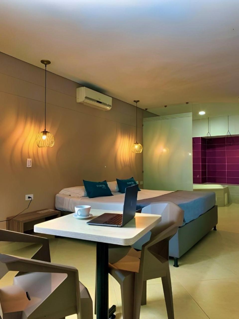 Ayenda 1250 Perlatto Hotel Bello Bagian luar foto