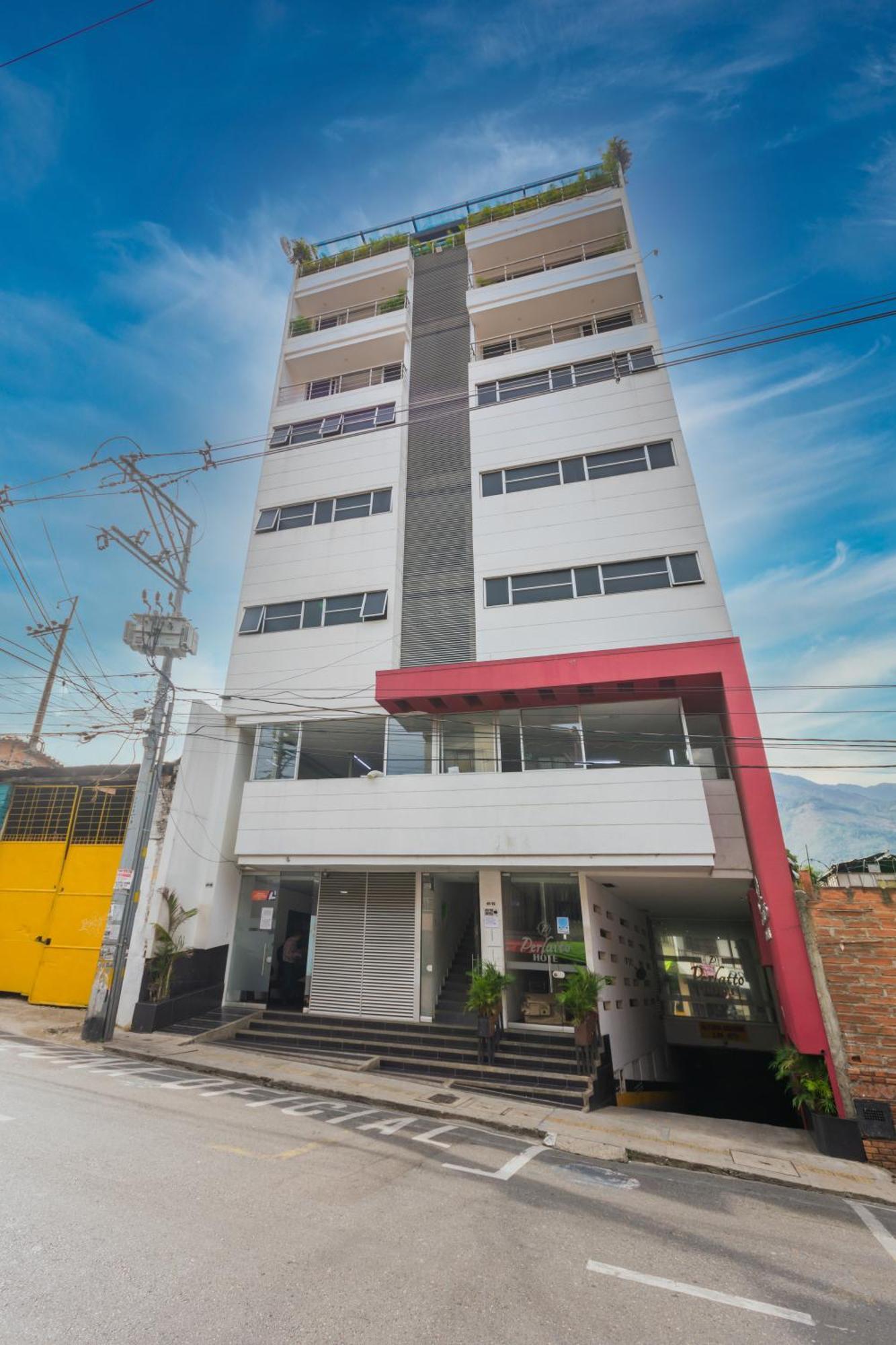 Ayenda 1250 Perlatto Hotel Bello Bagian luar foto