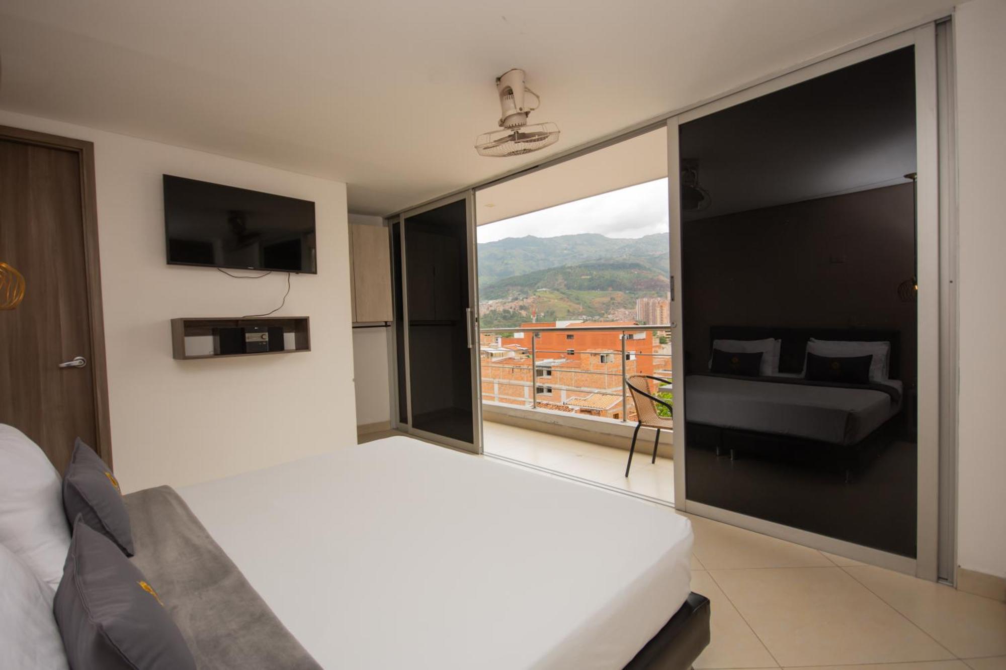Ayenda 1250 Perlatto Hotel Bello Bagian luar foto